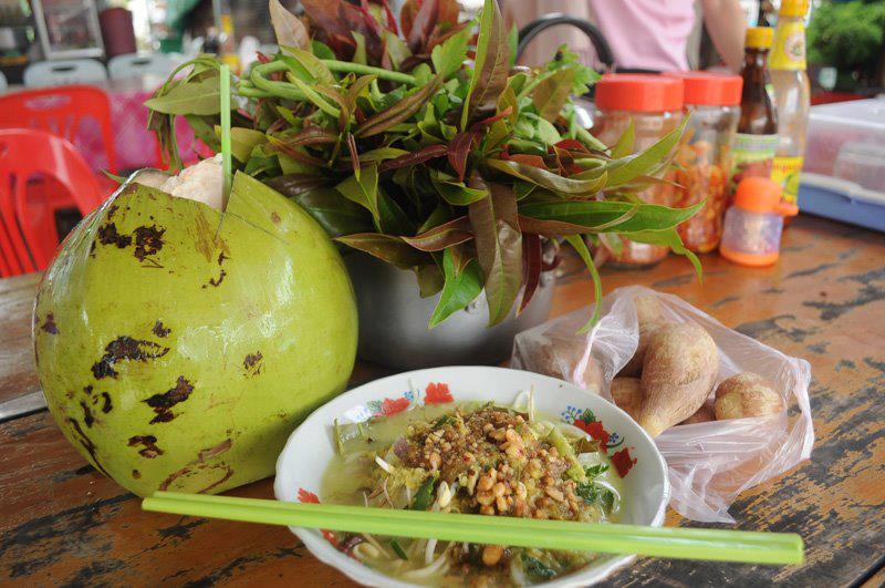 カンボジア人が「こだわる」カンボジアの麺料理