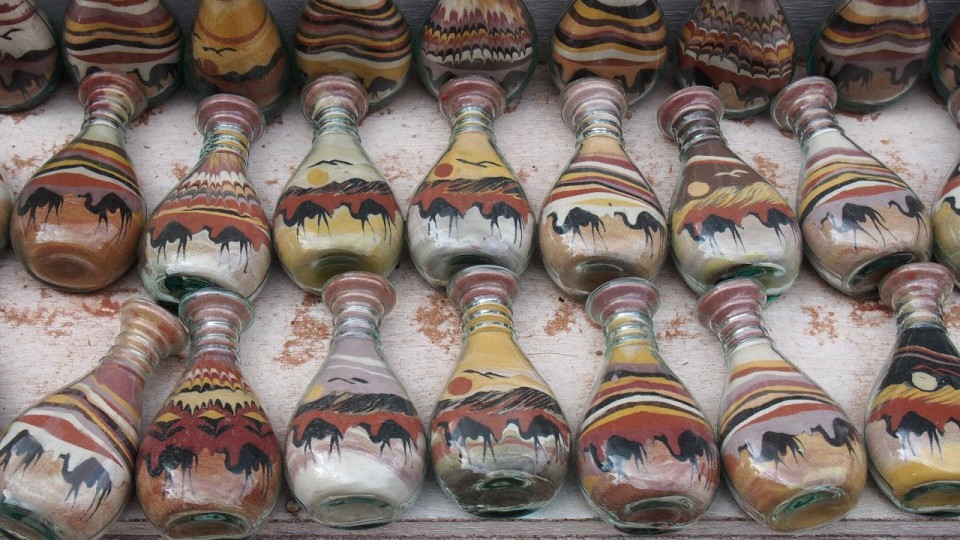 映画『インディー・ジョーンズ』の舞台！ヨルダンのペトラ遺跡の名物