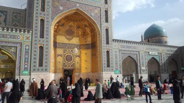 イラン世界遺産探訪と3大聖地巡りの旅