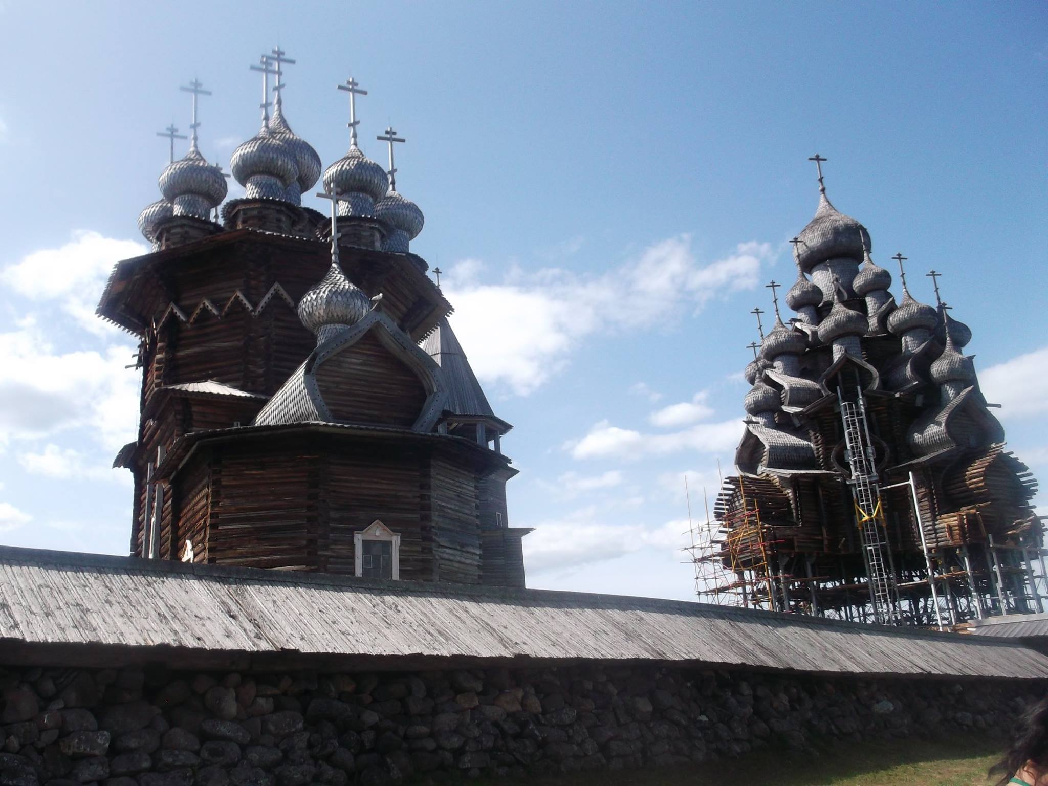 ロシア・世界遺産のキジ島で300周年イベントが開催