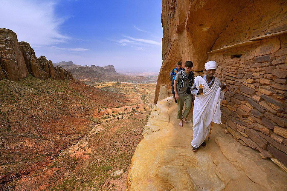 エチオピア北部、ティグレ州の岩窟教会群 | たびせん.com