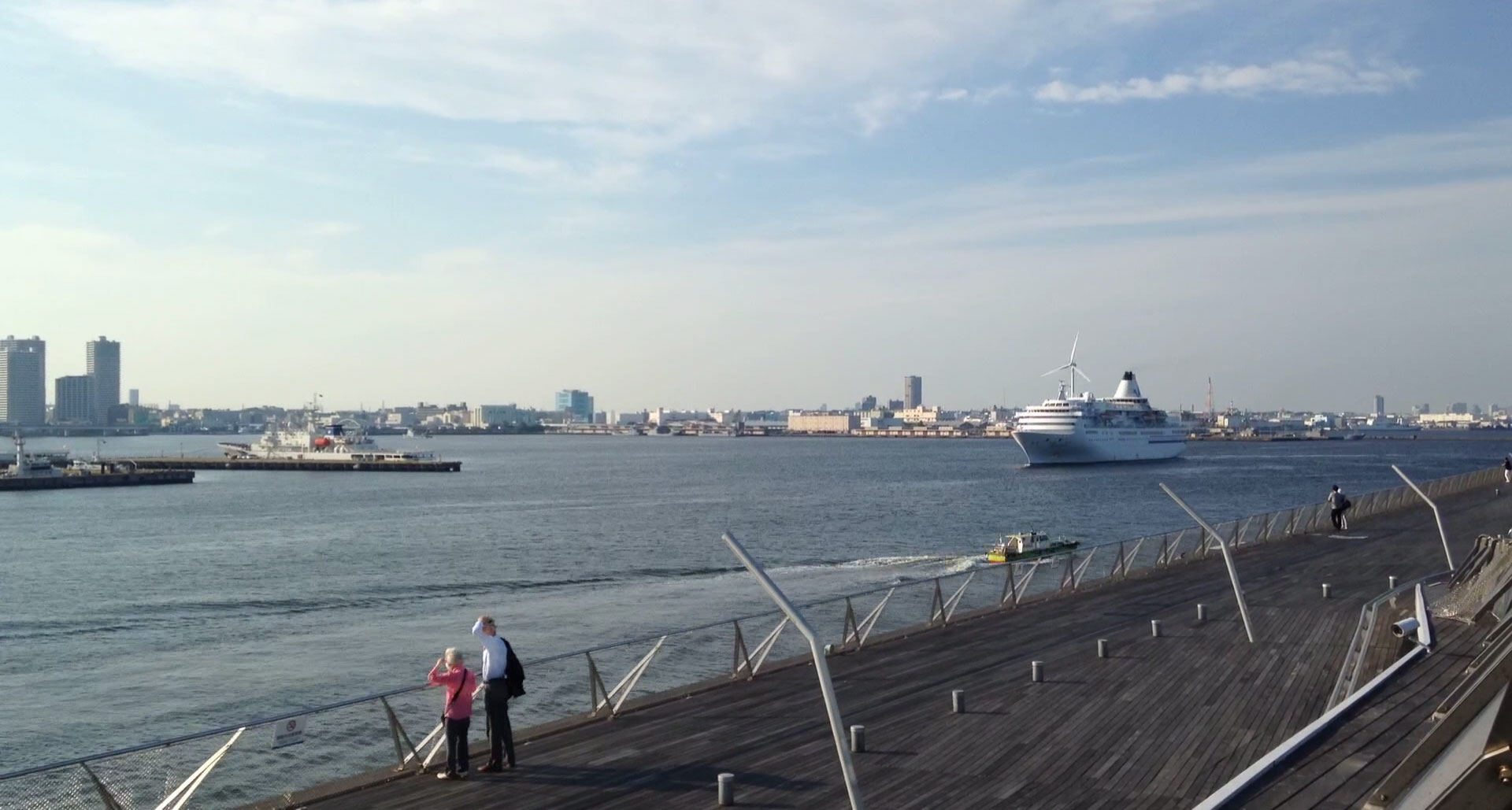 ぱしふぃっく びいなす入港風景（タイムラプス）